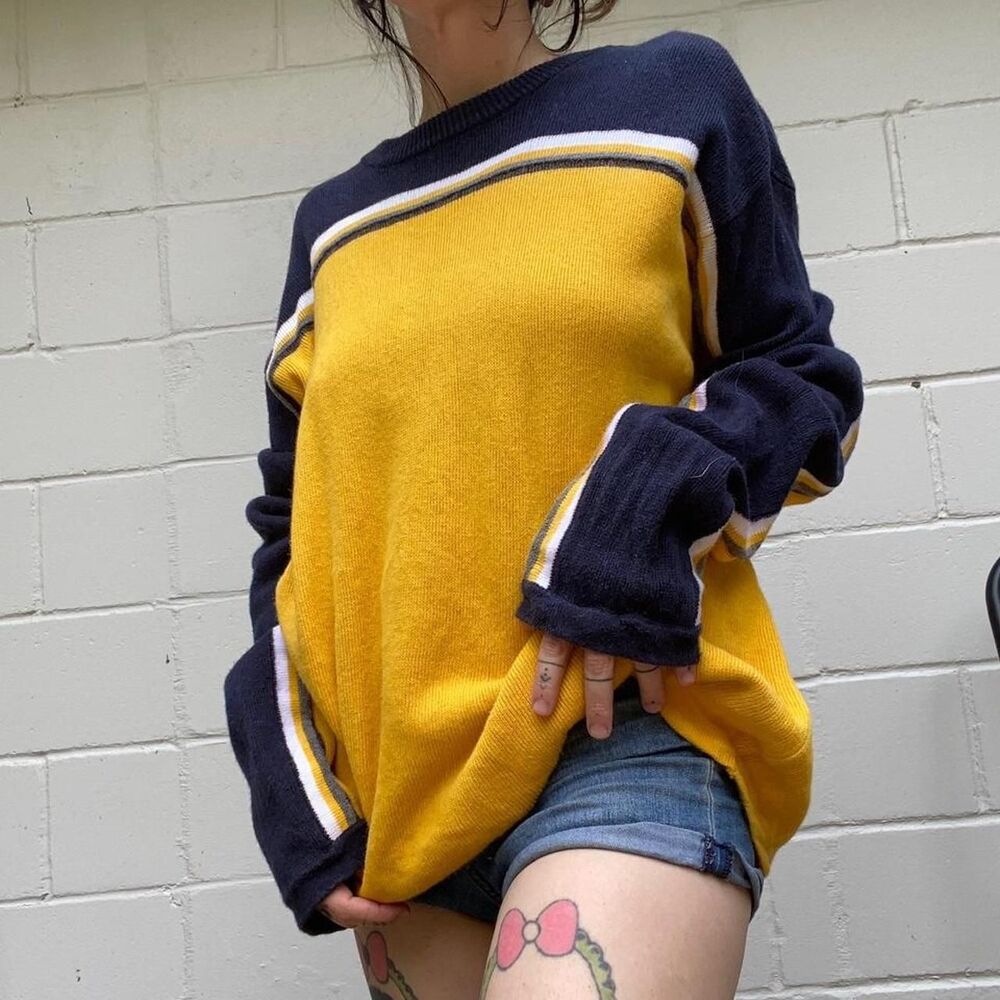 Aeropostale Men's Yellow and Navy Jumper